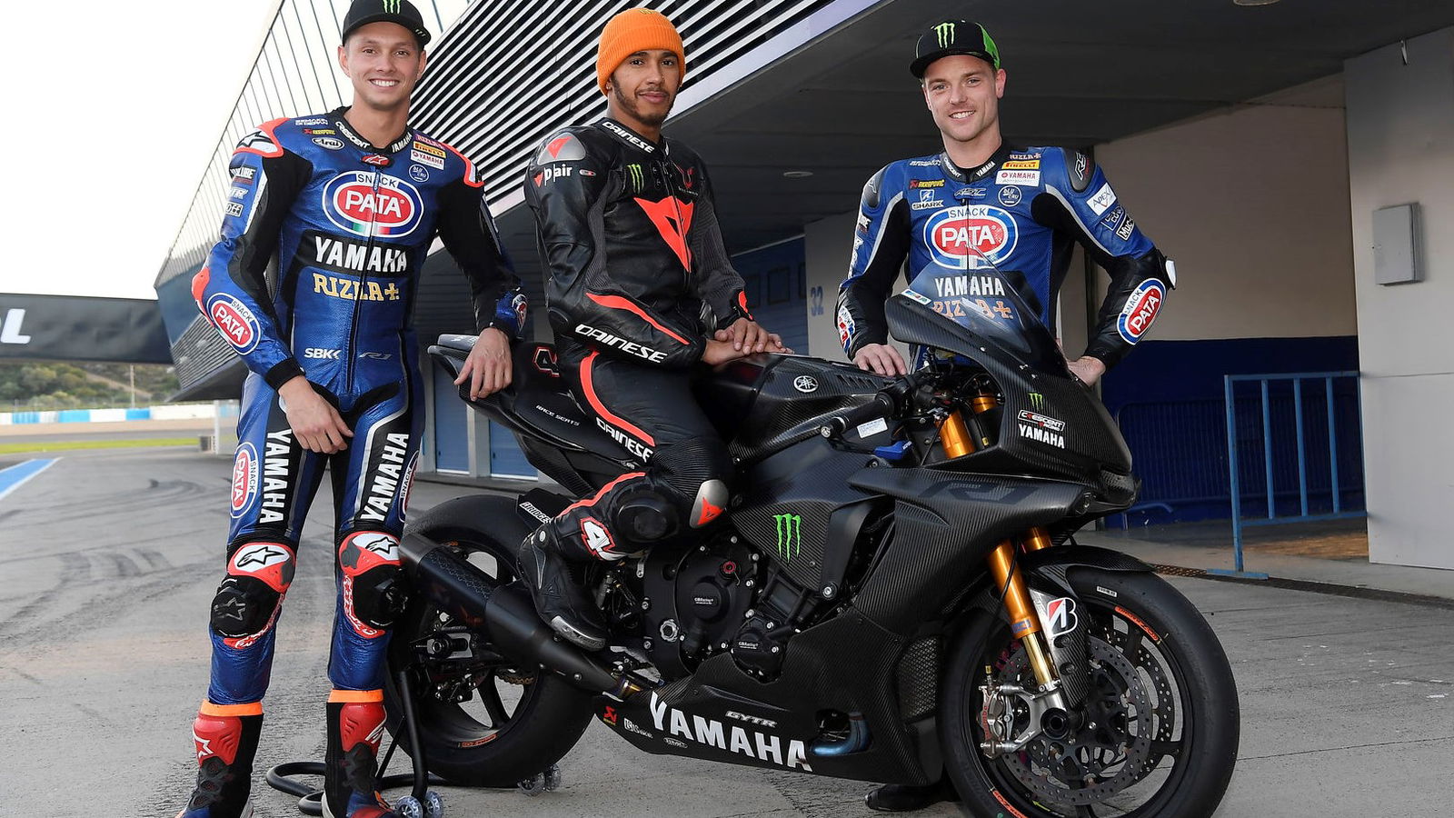 Hamilton sangat ingin belajar dari kunjungan MotoGP Qatar